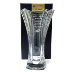 Wazon z Grawerem dla Żony – Kryształowy Colosseum 30 cm