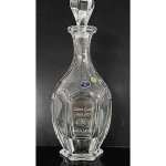 Karafka do whisky z personalizowanym grawerem na rocznicę ślubu jako element zestawu SAFARI