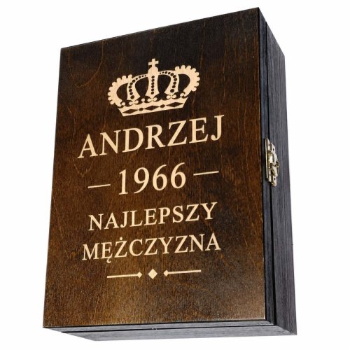 Drewniana Skrzynka na Whisky z Grawerem dla Mężczyzny – Personalizacja na urodziny