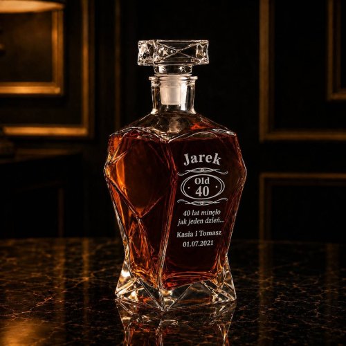 Karafka do whisky z grawerem na urodziny