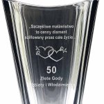 Wazon z Grawerem Kryształowy OKINAWA 25 cm - zbliżenie na dedykację z okazji Złotych Godów