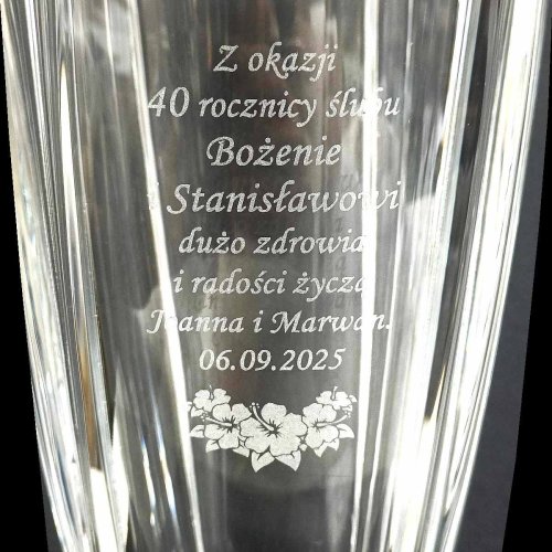 Kryształowy wazon z grawerem COLOSSEUM 25 cm – zbliżenie na dedykację