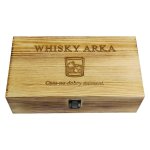 Zestaw Prezentowy do Whisky z Grawerem ADARE – 2 Szklanki i Kamienie